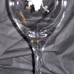 etched wine glass with grape design